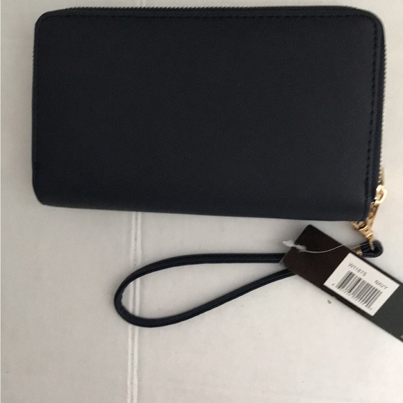 REBECCA & RIFKA NAVY BLUE DOUBLE ZIPPER WRISTLET WALLET - Picture 3 of 13